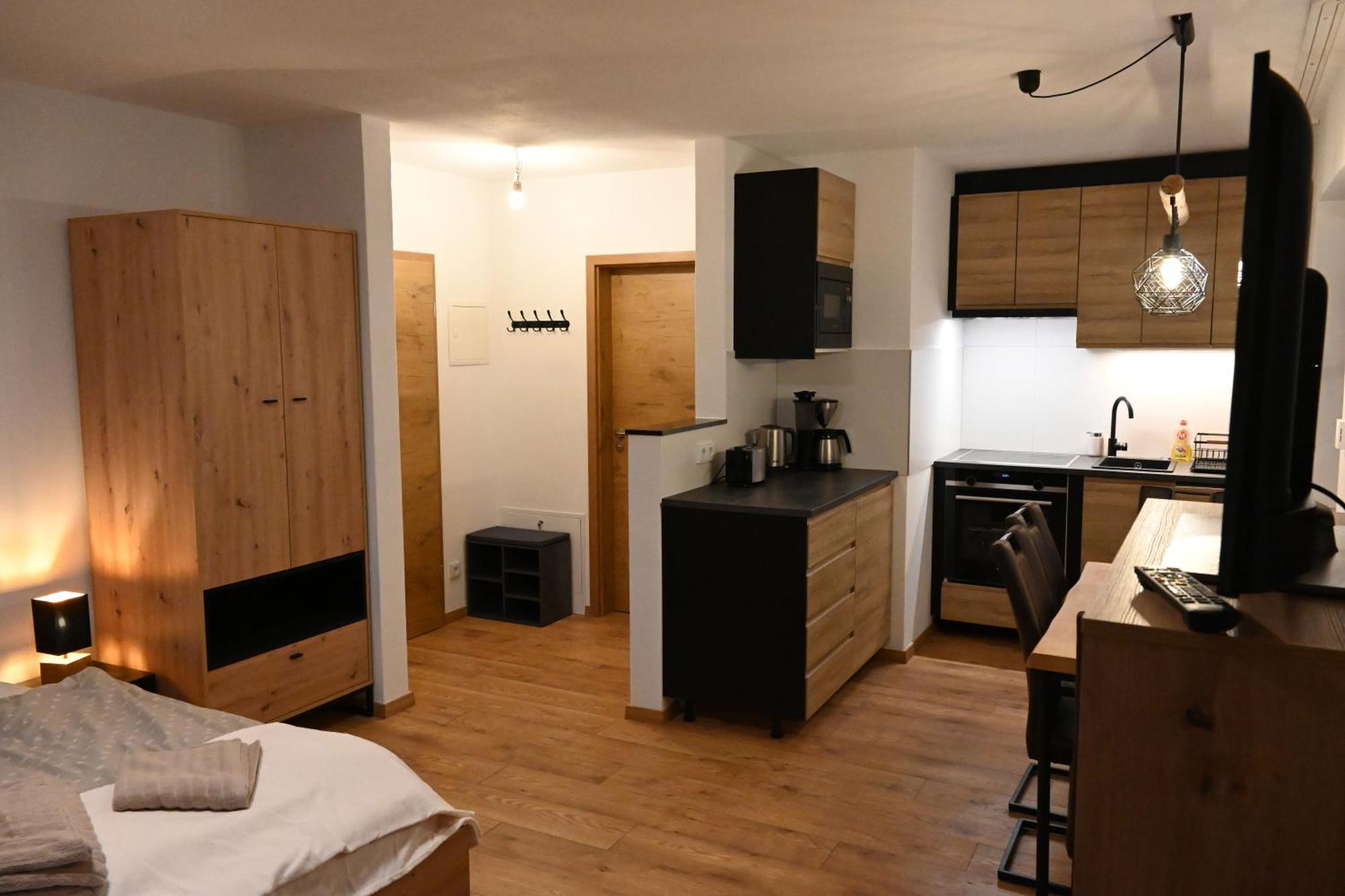 Nicky Apartments And Studios 涅德劳 外观 照片