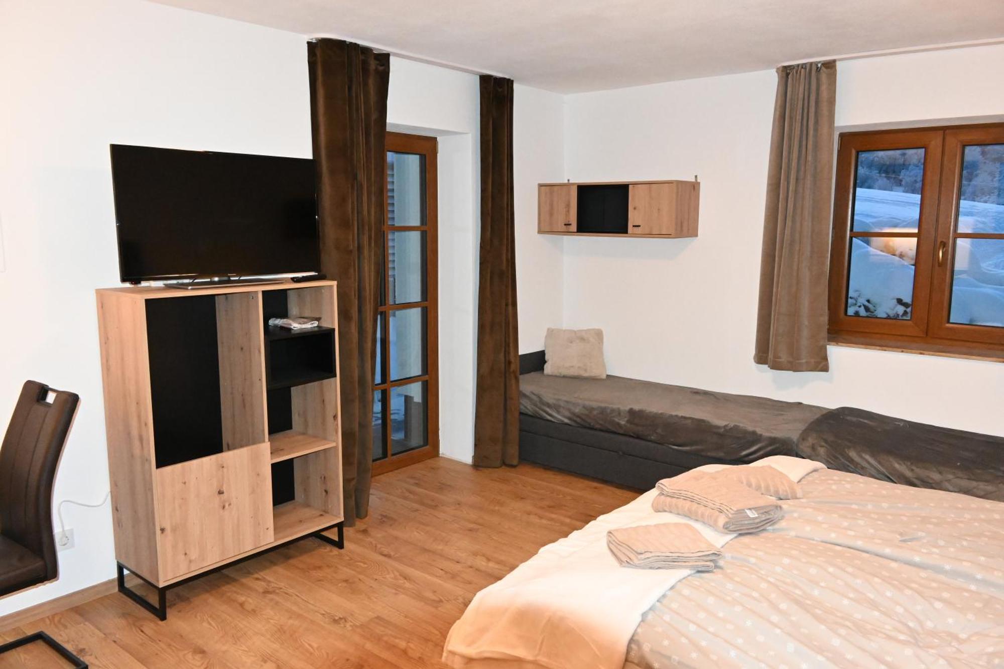 Nicky Apartments And Studios 涅德劳 外观 照片