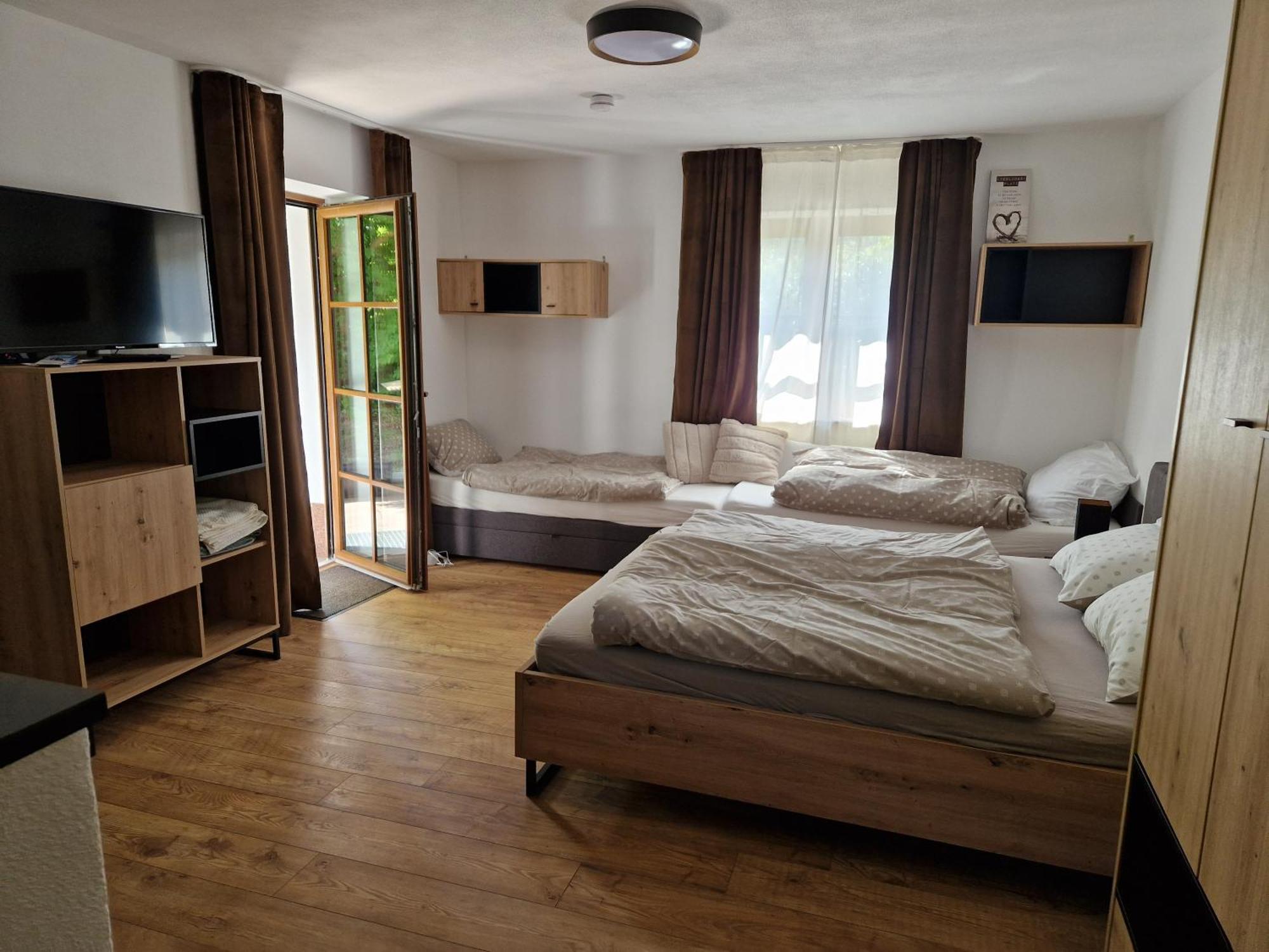 Nicky Apartments And Studios 涅德劳 外观 照片