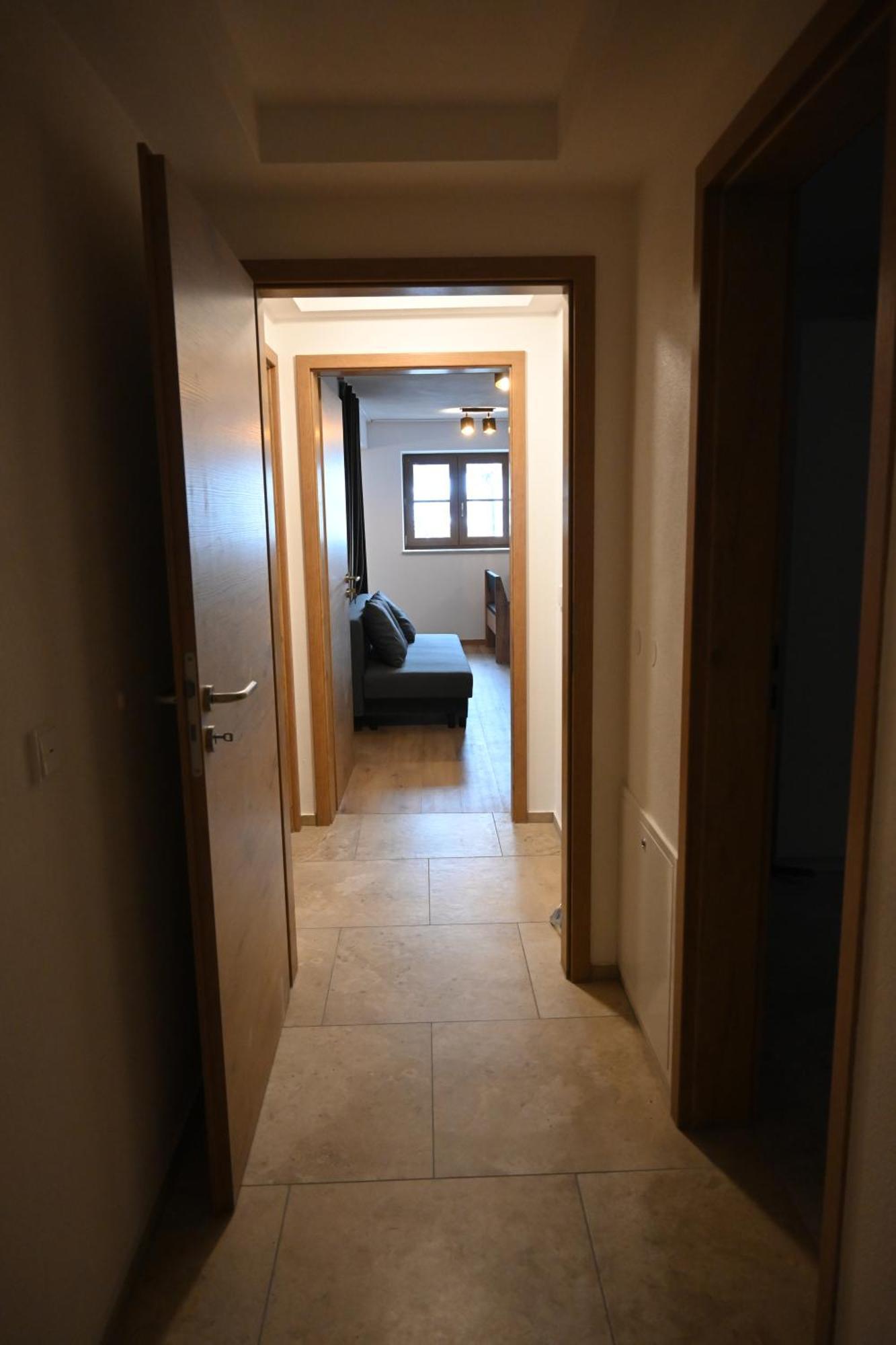 Nicky Apartments And Studios 涅德劳 外观 照片